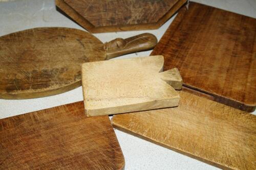 Two Robert Thompson of Kilburn 'Mouseman' bread boards