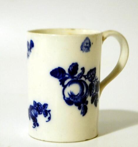 A late 18thC blue and white porcelain tankard