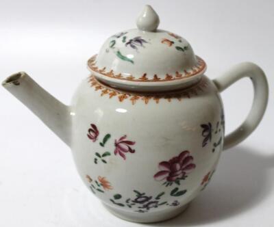An 18thC Chinese export porcelain teapot - 2