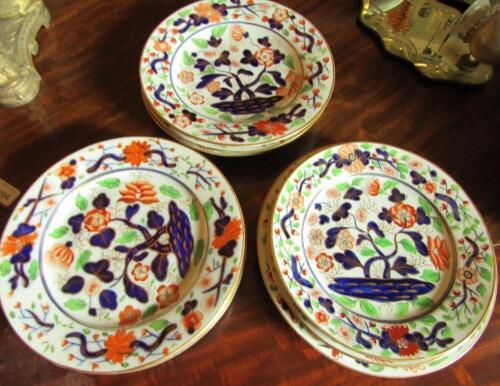 To GR270716. A set of ten early 19thC English porcelain plates