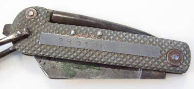 An early 20thC survival style knife no. 28068 - 3