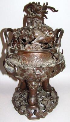 A pair of Chinese bronze censers - 2