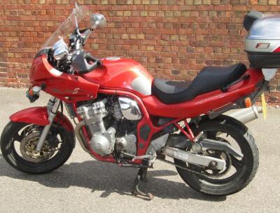 A Suzuki GSF600 Bandit motorcycle