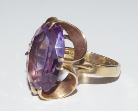 A 9ct gold and amethyst dress ring