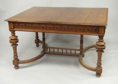 A Carolean style draw leaf dining table