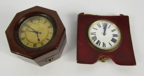 An Edwardian mahogany cased travel clock