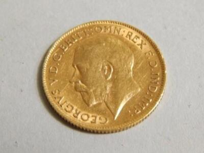 A George V half gold sovereign - 2