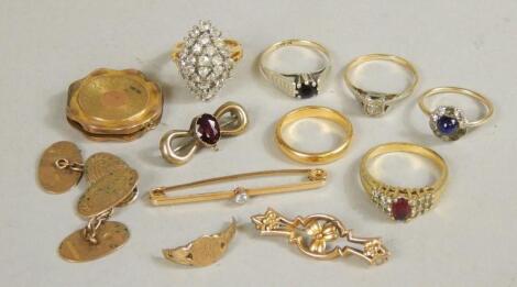 Various jewellery