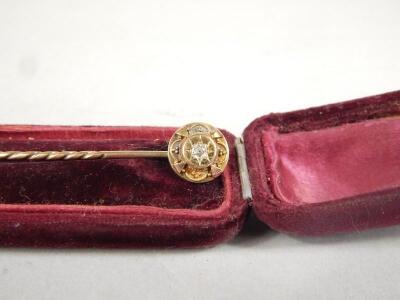 An early 20thC brooch and collar pin set - 3