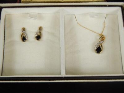 A jewellery set - 2