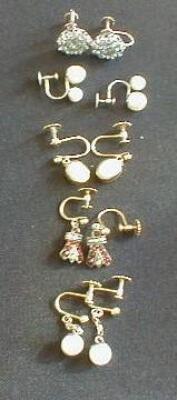 Various ear-rings, all on screw fittings including oval opal drops, double