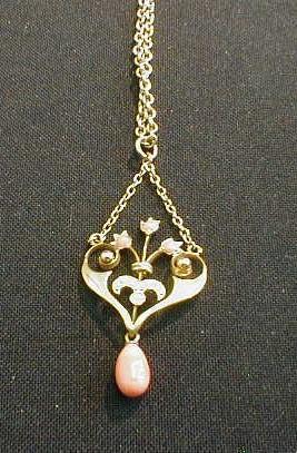 An Edwardian open work pendant