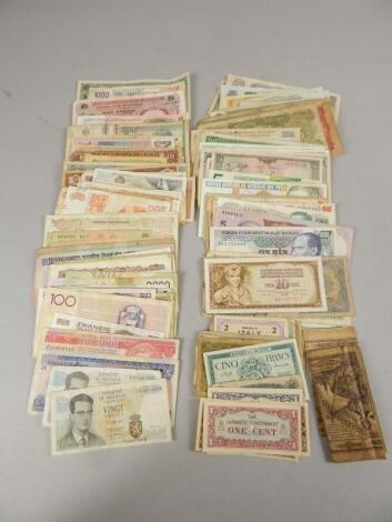 A collection of general circulated World bank notes