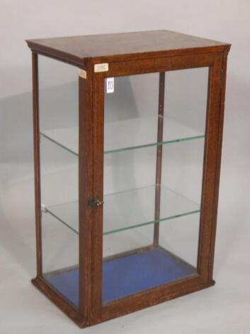 A late 19thC / early 20thC oak shop cabinet