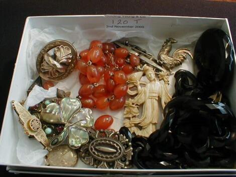 A mixed lot of small precious metal jewellery and costume items including