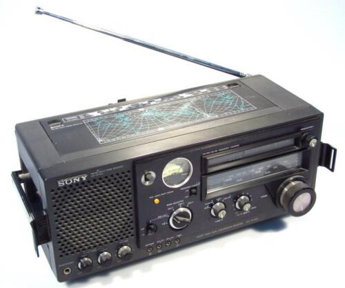 A Vintage Retro Sony FM/AM multiband receiver radio ICF6700L
