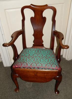 A mid 18thC walnut commode chair
