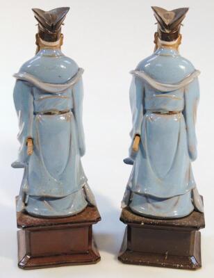 A pair of Chinese Republican period pottery figures - 2