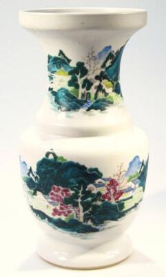 A Chinese porcelain vase