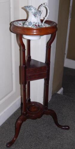 A George III mahogany washstand