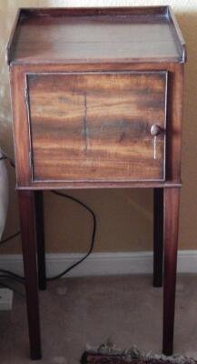 An early 19thC mahogany pot cupboard