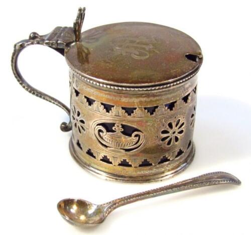 A Victorian silver mustard pot