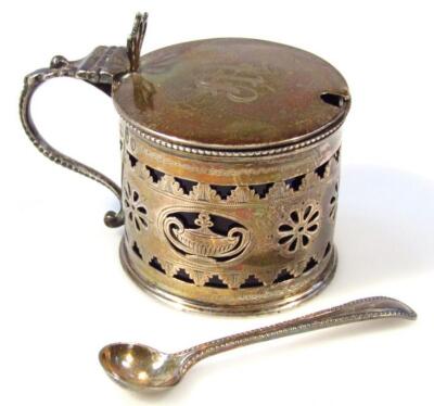 A Victorian silver mustard pot