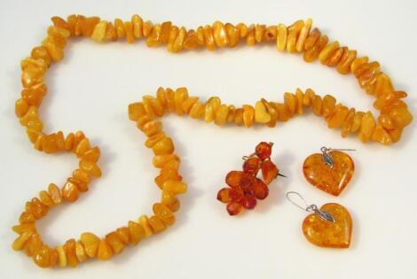 Various rough amber and faux amber