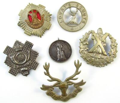 Various war related badges - 3