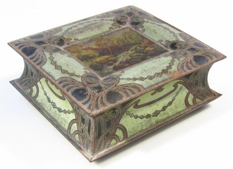 A late 19thC Henderson's of Edinburgh biscuit tin