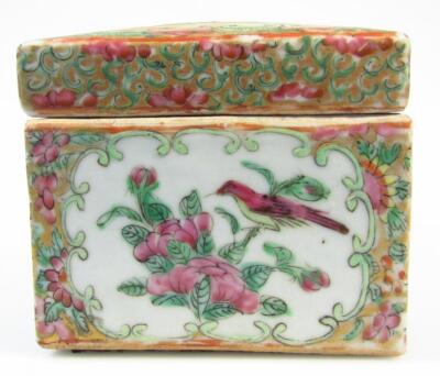 A 19thC Cantonese famille rose casket - 6