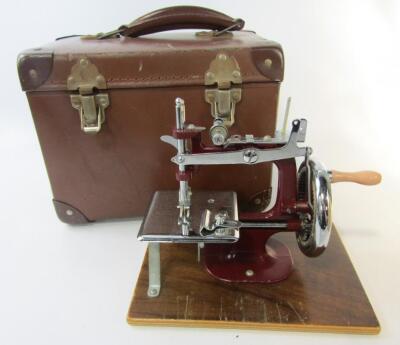 An Essex miniature sewing machine