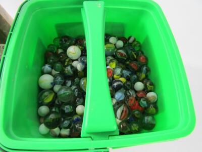 A box and two jars of marbles. (a quantity) - 2