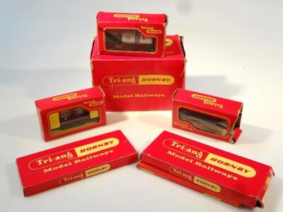 Various Tri-ang Hornby model railway equipment - 2