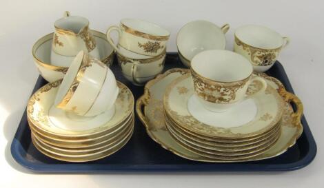 A Japanese porcelain part tea service