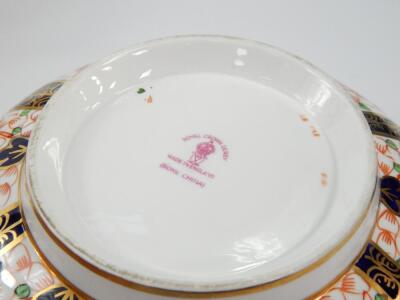 A Royal Crown Derby porcelain Imari octagonal fruit bowl - 2