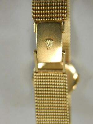 A ladies 14ct gold bracelet wristwatch - 2