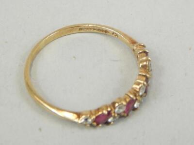 A 9ct gold red and white stone dress ring - 2