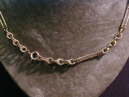 A 9ct gold link and bar neck chain