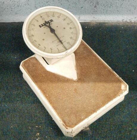 A set of Salter Grosvenor bathroom scales