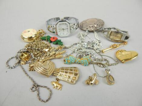 Various jewellery and effects