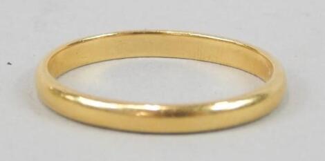 A 22ct gold wedding band