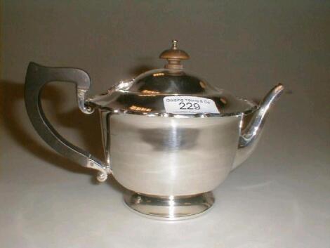 An early 20thC sliver teapot