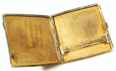 A George V silver cigarette case - 2