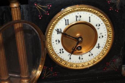 A Victorian black slate mantel clock - 2