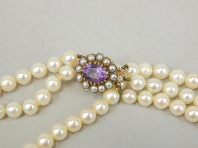 A three strand cultured pearl necklace - 2