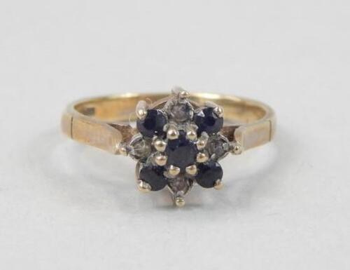 A 9ct gold dress ring