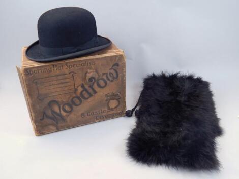 An early 20thC Woodrow hat box