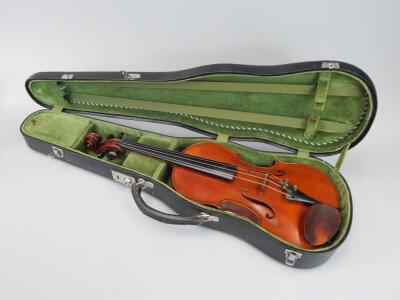 A late 19thC Violin by Walter H Mayson of Manchester - 8