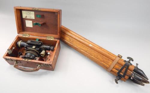 An early 20thC oak theodolite stand